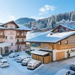 Vierjahreszeiten 酒店
