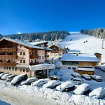 Vierjahreszeiten 酒店 4*