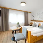 Vierjahreszeiten 酒店 4*