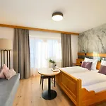 Vierjahreszeiten 酒店 4*