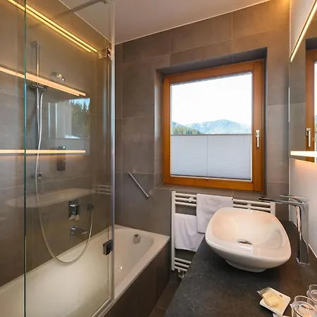 Hotel Vierjahreszeiten 4*