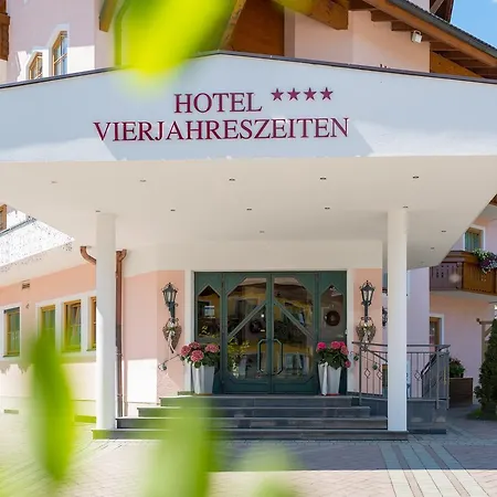 Vierjahreszeiten Hotel 4*