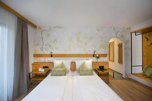 Vierjahreszeiten 4* Φλαχάου