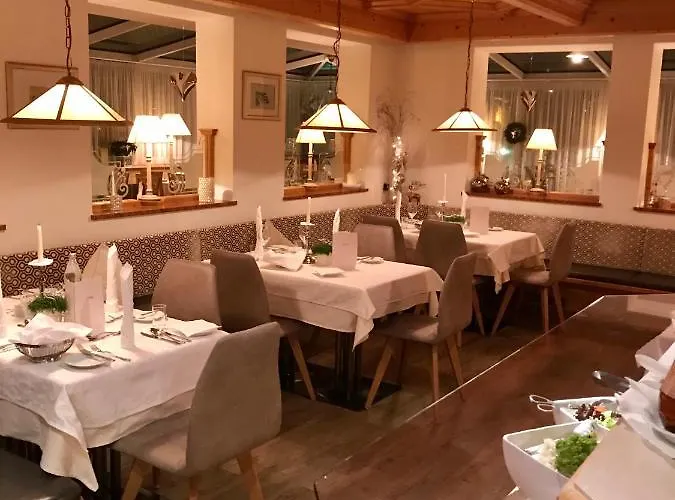 Hotel Vierjahreszeiten 4*