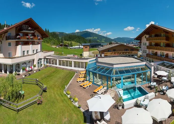 Vierjahreszeiten Hotel 4*