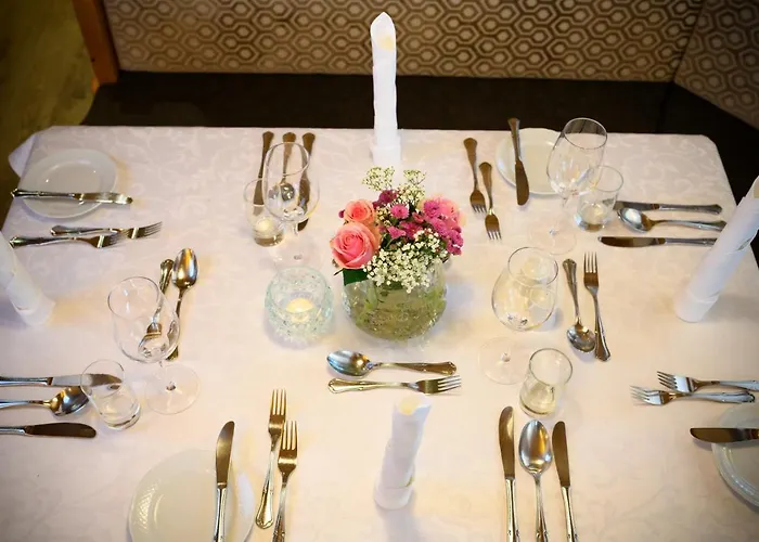 Vierjahreszeiten Hotel 4*