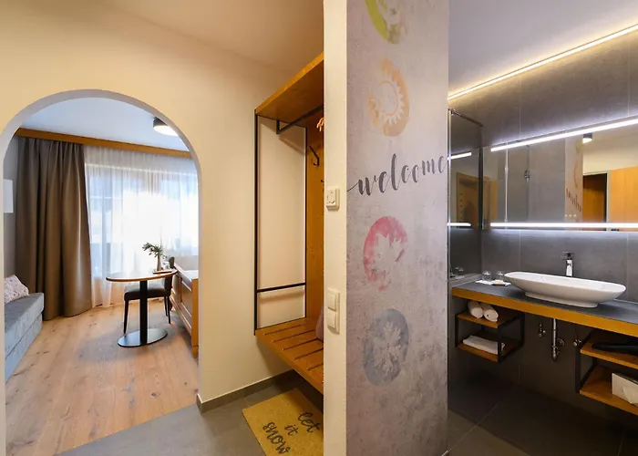 Vierjahreszeiten Hotel 4*